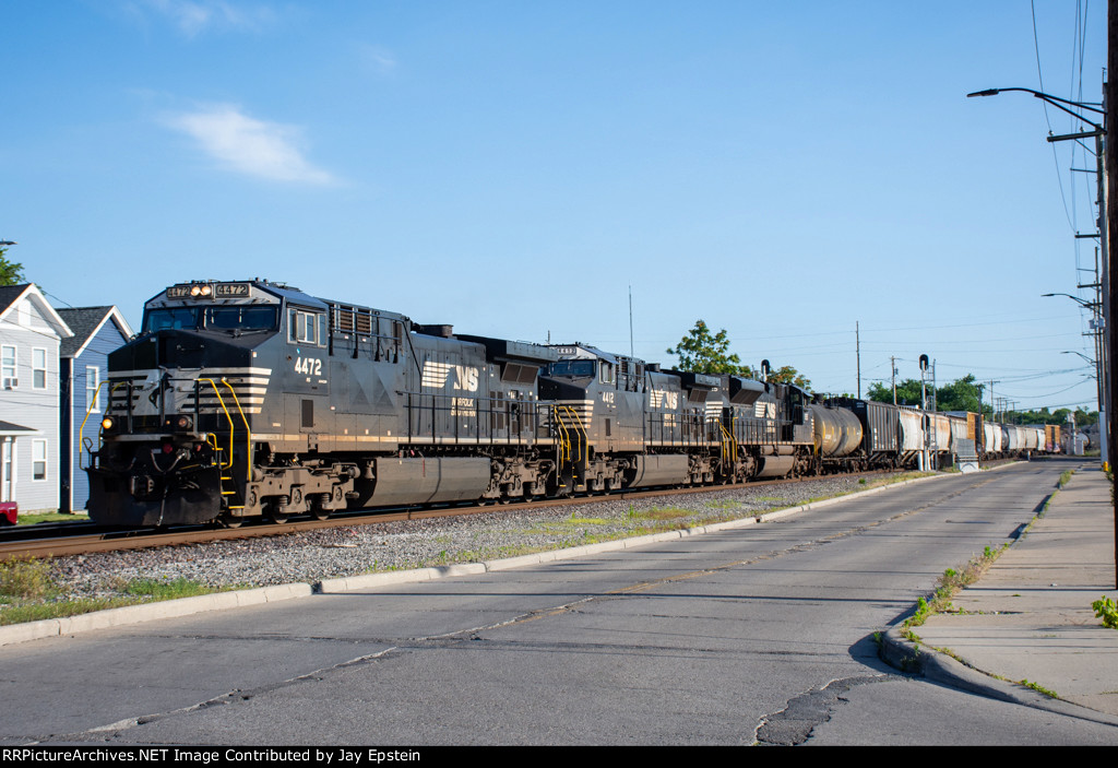 NS 4472 leads 174 north through Hamilton 